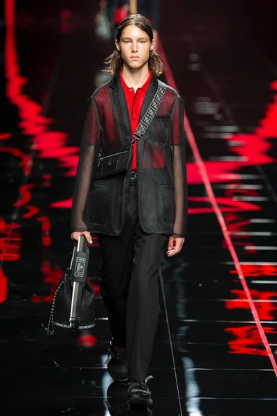 Look 2